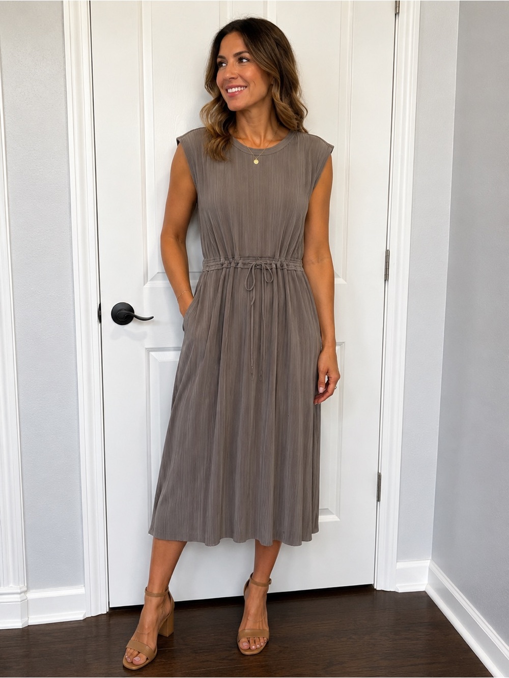 Club Monaco Green/ Vert Ribbed Drawstring Maxi Dress